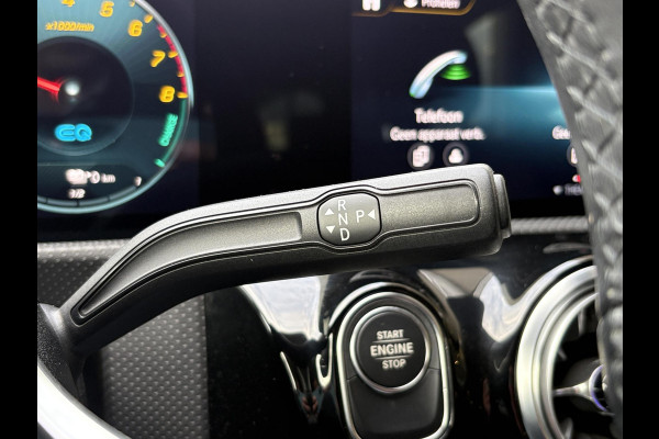 Mercedes-Benz A-Klasse 250 e Business Solution AMG Limited | Wegklapbare trekhaak | Stoelverwarming | Half leder | Camera