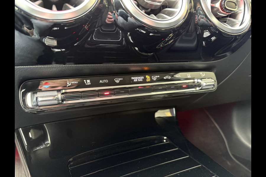 Mercedes-Benz A-Klasse 250 e Business Solution AMG Limited | Wegklapbare trekhaak | Stoelverwarming | Half leder | Camera