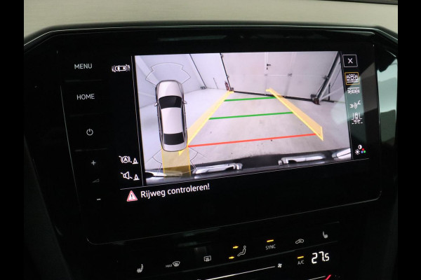 Volkswagen Passat 1.5 TSI R-Line | Nappaleder | Stoelverwarming | Camera | Carplay | Massage | Memory | Side Assist | Navigatie | Matrix LED | Adaptive cruise