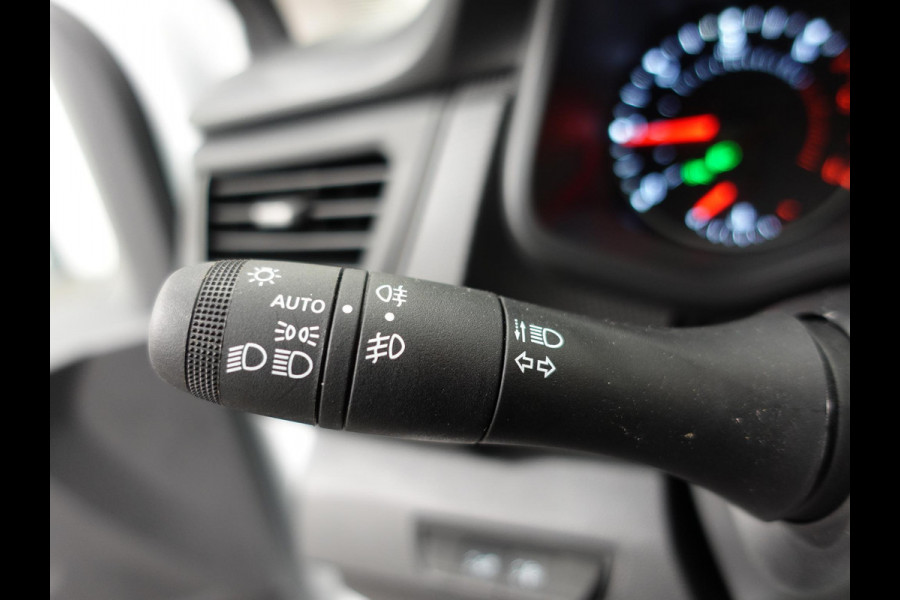 Renault Trafic 2.0 Blue dCi 150PK T30 L2H1 Advance BPM VRIJ! Airco Bluetooth Camera Cruise Parkeersensoren Trekhaak