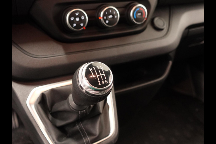 Renault Trafic 2.0 Blue dCi 150PK T30 L2H1 Advance BPM VRIJ! Airco Bluetooth Camera Cruise Parkeersensoren Trekhaak