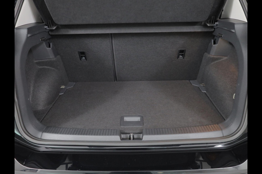 Volkswagen T-Cross 1.0 TSI Life GOAL 95 pk | Navigatie | Parkeersensoren | Autom. airco | Stoelverwarming | Adaptieve cruise control |