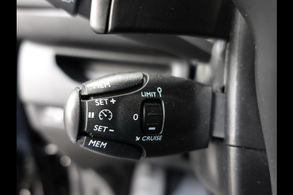 Opel Vivaro 2.0 CDTI 145 pk Aut. L2H1 Edition 3-zits Airco Navi Bluetooth Cruise Control Trekhaak