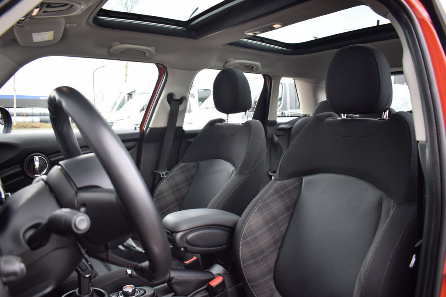 MINI Mini 1.5 Cooper Chili | Apple CarPlay | Pano | Half Leer | Sportstoelen