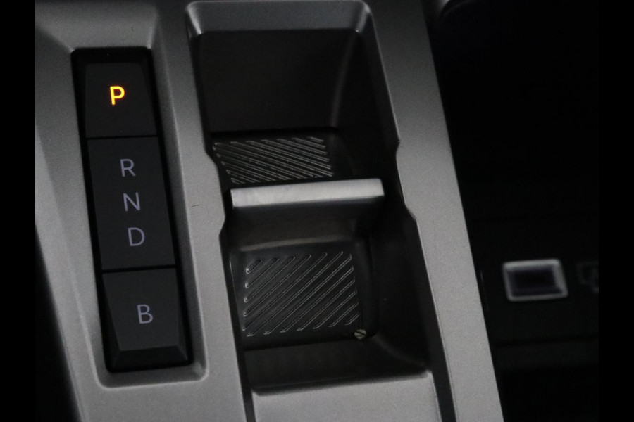 Peugeot 308 1.6 Plug-in Hybrid 180 Allure | Half leder | Camera | Carplay | Navigatie | Full LED | Cruise control | Climate control | Digital Cockpit | PHEV