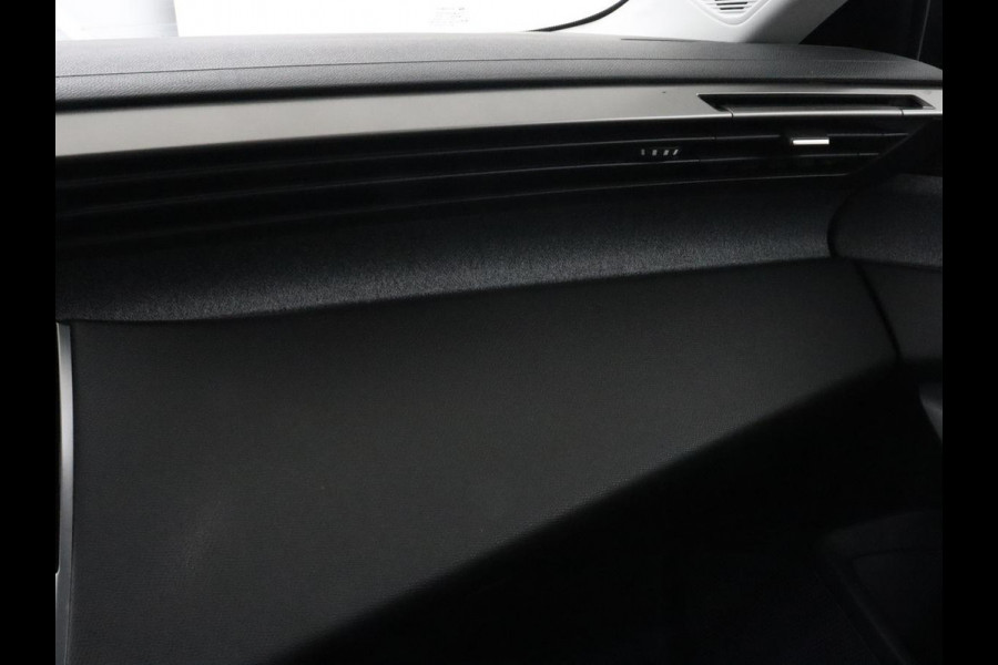 Peugeot 308 1.6 Plug-in Hybrid 180 Allure | Half leder | Camera | Carplay | Navigatie | Full LED | Cruise control | Climate control | Digital Cockpit | PHEV