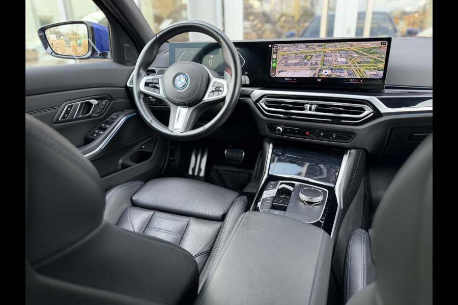 BMW 3-serie 320e High Ex. M-Sport Pro LCI|M-Seats|Memory|Ad. M onderstel|19"|Cam|HiFi