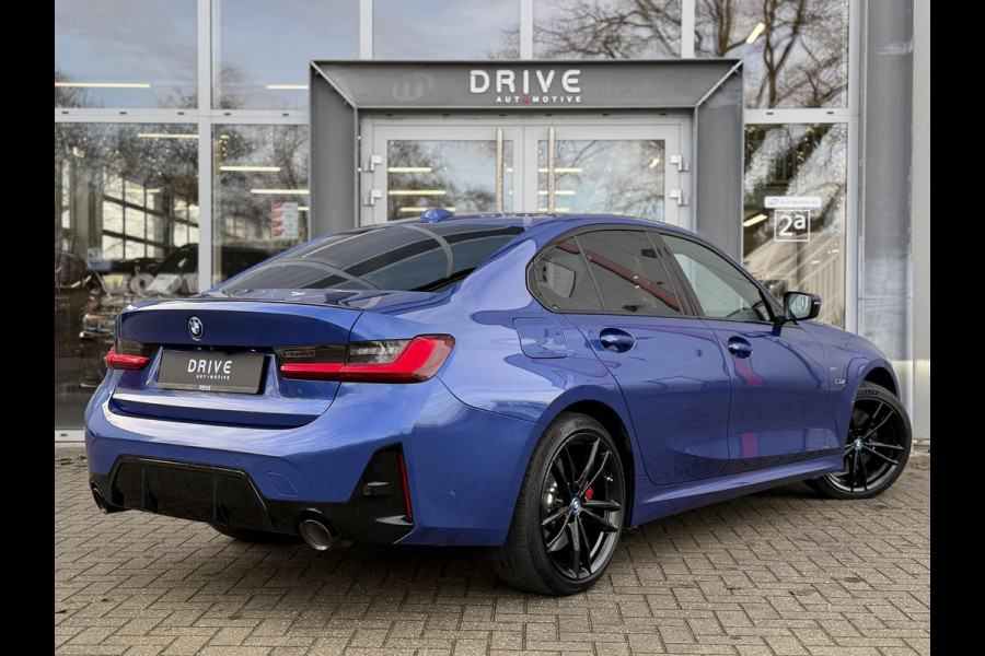 BMW 3-serie 320e High Ex. M-Sport Pro LCI|M-Seats|Memory|Ad. M onderstel|19"|Cam|HiFi