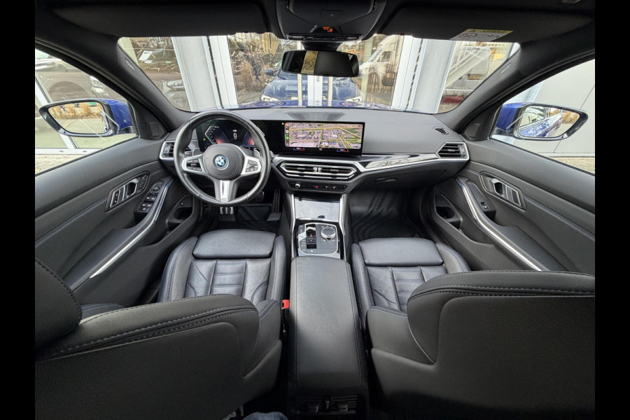 BMW 3-serie 320e High Ex. M-Sport Pro LCI|M-Seats|Memory|Ad. M onderstel|19"|Cam|HiFi