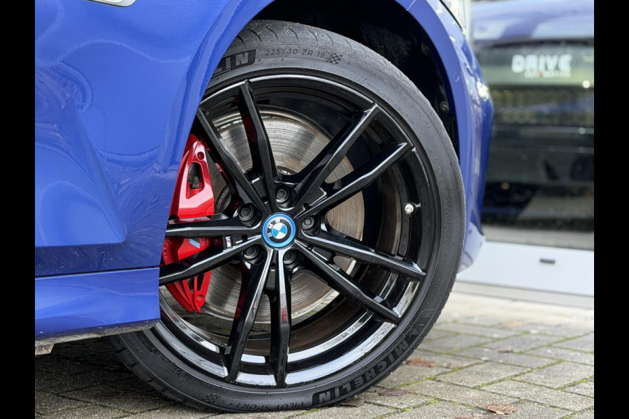 BMW 3-serie 320e High Ex. M-Sport Pro LCI|M-Seats|Memory|Ad. M onderstel|19"|Cam|HiFi