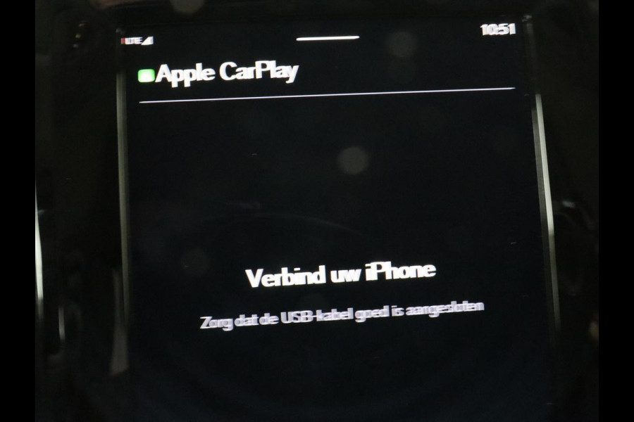 Volvo V90 2.0 T6 AWD Inscription Plug In | Panoramadak | Leder | Stoel & stuurverwarming | Trekhaak | Camera | Adaptive cruise | Carplay | Achterbankverwarming | 19'' | Harman/Kardon | PHEV