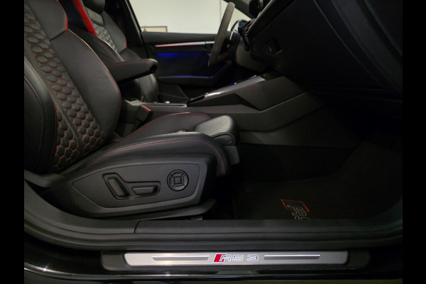Audi RS3 Sportback 2.5 TFSI RS3 / Pano / B&O / Matrix LED / Dealer onderhouden / Full options / HUD / RS Zetels / GPS Track&Trace