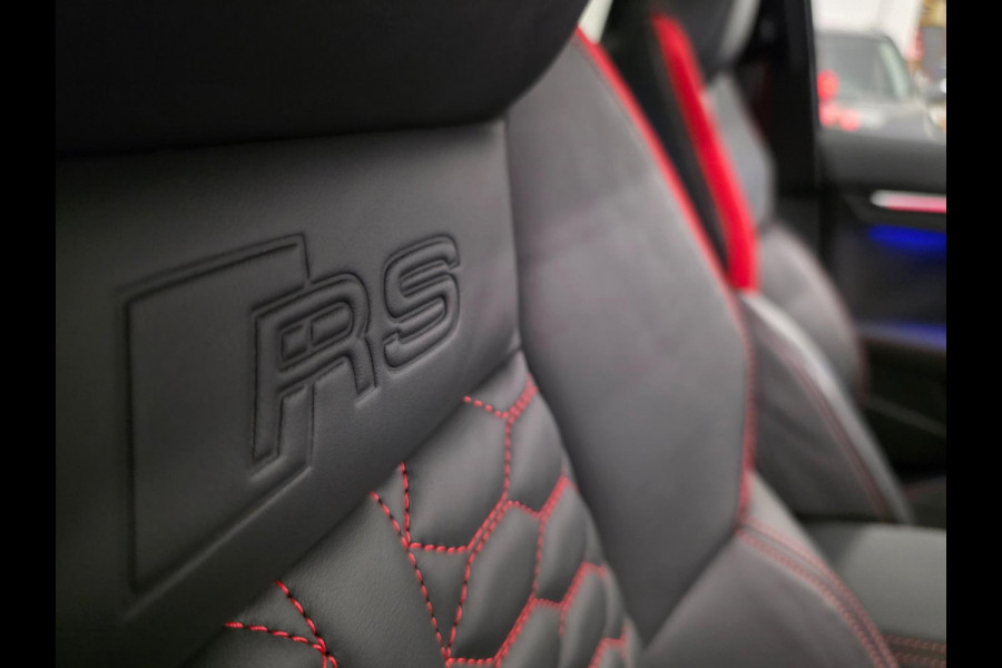 Audi RS3 Sportback 2.5 TFSI RS3 / Pano / B&O / Matrix LED / Dealer onderhouden / Full options / HUD / RS Zetels / GPS Track&Trace