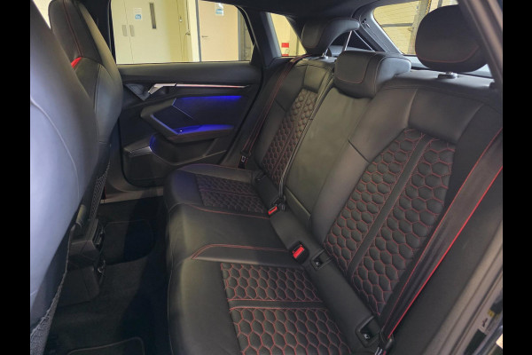 Audi RS3 Sportback 2.5 TFSI RS3 / Pano / B&O / Matrix LED / Dealer onderhouden / Full options / HUD / RS Zetels / GPS Track&Trace