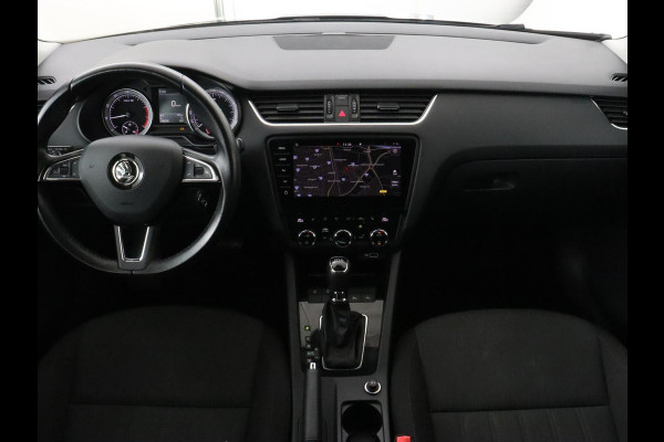 Škoda Octavia 1.0 TSI Style | Stoelverwarming | Camera | Trekhaak | Carplay | Navigatie | Canton Sound | Sfeerverlichting | Full LED | Climate control | Cruise control | Keyless