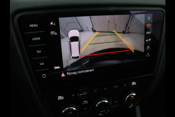 Škoda Octavia 1.0 TSI Style | Stoelverwarming | Camera | Trekhaak | Carplay | Navigatie | Canton Sound | Sfeerverlichting | Full LED | Climate control | Cruise control | Keyless