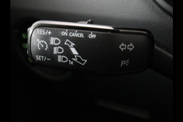 Škoda Octavia 1.0 TSI Style | Stoelverwarming | Camera | Trekhaak | Carplay | Navigatie | Canton Sound | Sfeerverlichting | Full LED | Climate control | Cruise control | Keyless