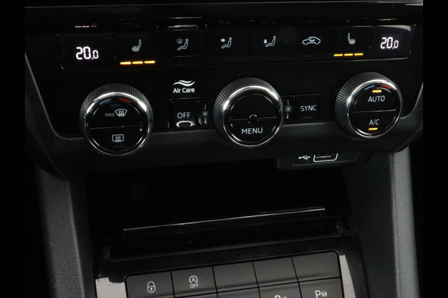 Škoda Octavia 1.0 TSI Style | Stoelverwarming | Camera | Trekhaak | Carplay | Navigatie | Canton Sound | Sfeerverlichting | Full LED | Climate control | Cruise control | Keyless