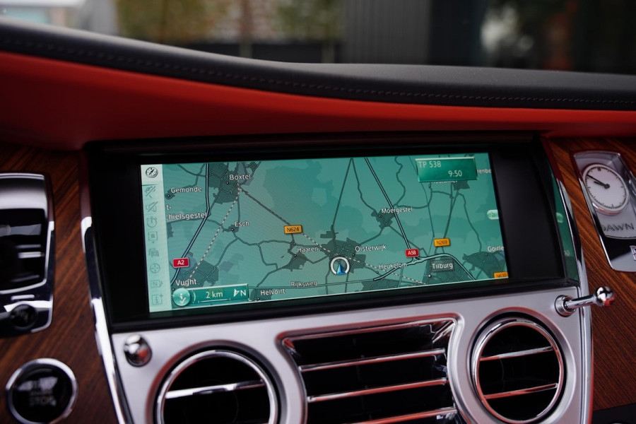 Rolls-Royce Dawn 6.6 V12