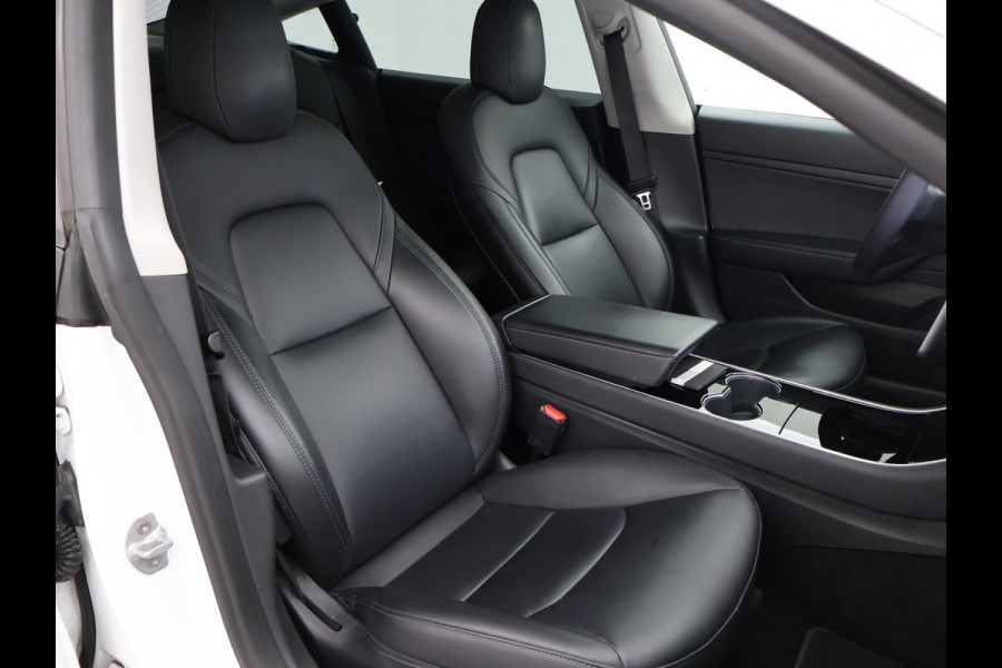 Tesla Model 3 60 kWh RWD *BTW* + LEDER | AUTOPILOT | PANORAMA | 3 CAMERA'S | PRIVACY GLASS