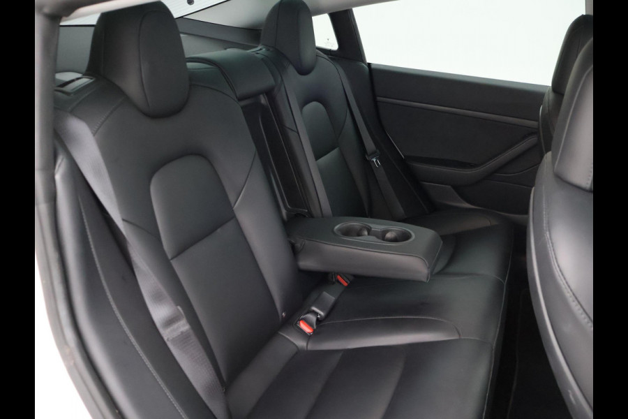 Tesla Model 3 60 kWh RWD *BTW* + LEDER | AUTOPILOT | PANORAMA | 3 CAMERA'S | PRIVACY GLASS