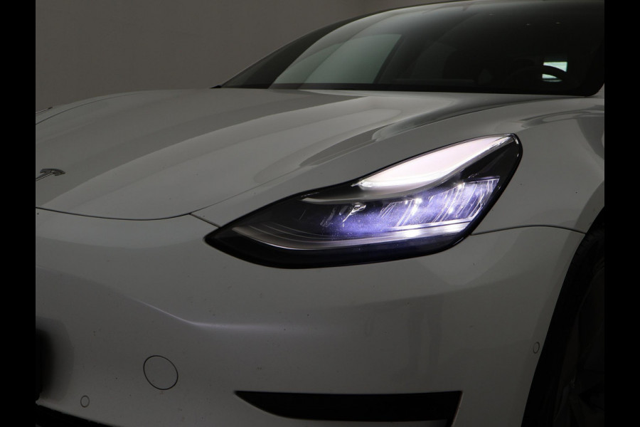 Tesla Model 3 60 kWh RWD *BTW* + LEDER | AUTOPILOT | PANORAMA | 3 CAMERA'S | PRIVACY GLASS