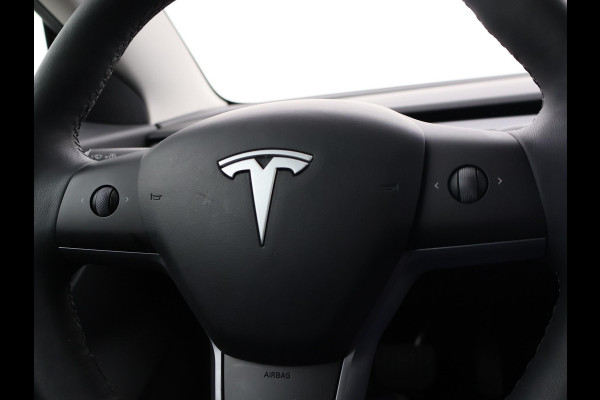 Tesla Model 3 60 kWh RWD *BTW* + LEDER | AUTOPILOT | PANORAMA | 3 CAMERA'S | PRIVACY GLASS