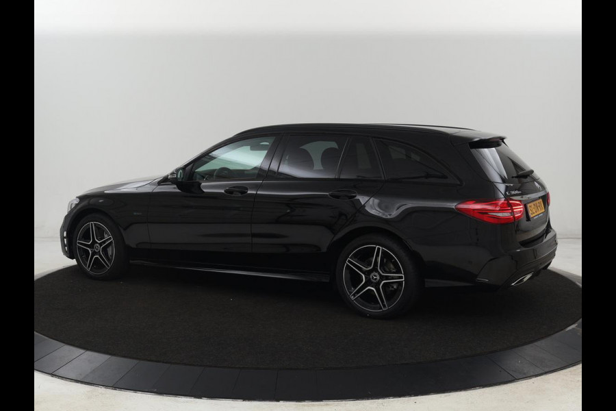 Mercedes-Benz C-Klasse 300e AMG Night | Adaptive cruise | Stoelverwarming | Carplay | Leder/Alcantara | Camera | Burmester Surround | Navigatie | Sfeerverlichting | Digital Cockpit | PHEV | Plug In