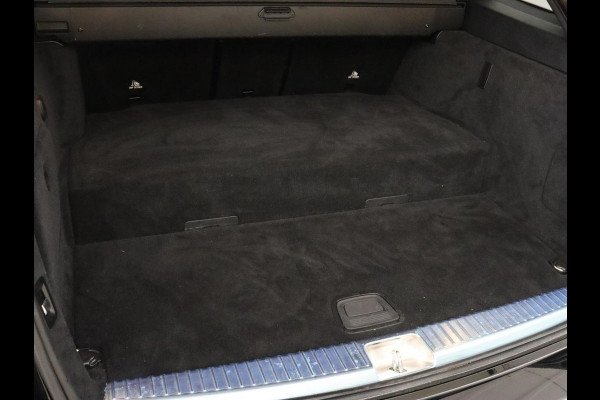 Mercedes-Benz C-Klasse 300e AMG Night | Adaptive cruise | Stoelverwarming | Carplay | Leder/Alcantara | Camera | Burmester Surround | Navigatie | Sfeerverlichting | Digital Cockpit | PHEV | Plug In