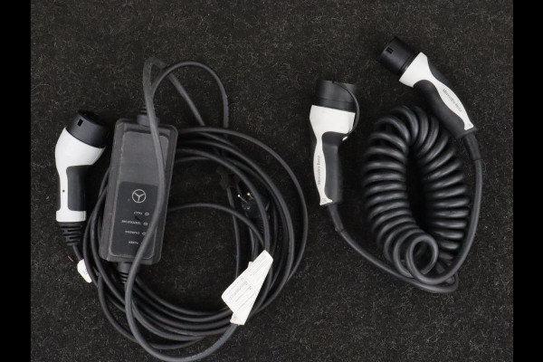 Mercedes-Benz C-Klasse 300e AMG Night | Adaptive cruise | Stoelverwarming | Carplay | Leder/Alcantara | Camera | Burmester Surround | Navigatie | Sfeerverlichting | Digital Cockpit | PHEV | Plug In