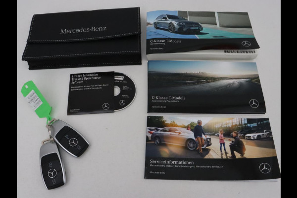 Mercedes-Benz C-Klasse 300e AMG Night | Adaptive cruise | Stoelverwarming | Carplay | Leder/Alcantara | Camera | Burmester Surround | Navigatie | Sfeerverlichting | Digital Cockpit | PHEV | Plug In