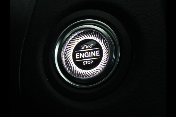 Mercedes-Benz C-Klasse 300e AMG Night | Adaptive cruise | Stoelverwarming | Carplay | Leder/Alcantara | Camera | Burmester Surround | Navigatie | Sfeerverlichting | Digital Cockpit | PHEV | Plug In