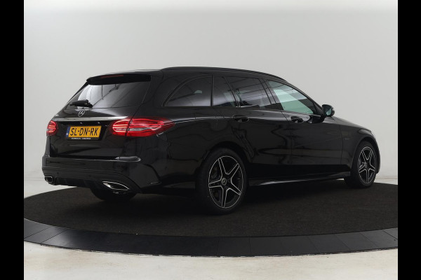 Mercedes-Benz C-Klasse 300e AMG Night | Adaptive cruise | Stoelverwarming | Carplay | Leder/Alcantara | Camera | Burmester Surround | Navigatie | Sfeerverlichting | Digital Cockpit | PHEV | Plug In