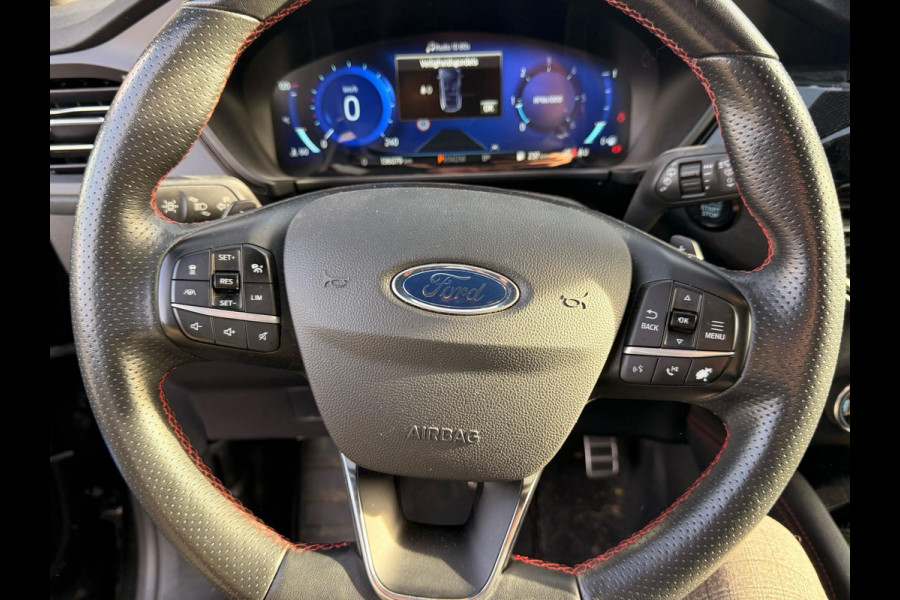 Ford Kuga 1.5 Ecublue ST-Line 120pk Automaat | Wegklapbare trekhaak | Adaptieve Cruise | Winterpack | 1.500kg Trekgewicht | Head up Display