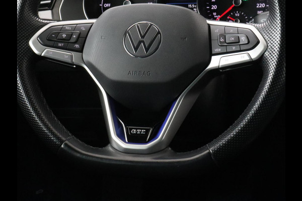 Volkswagen Passat 1.4 TSI GTE | Standkachel | Adaptive cruise | Stoelverwarming | Camera | Matrix LED | Carplay | Side Assist | Massage | PDC | Navigatie | PHEV | Plug In