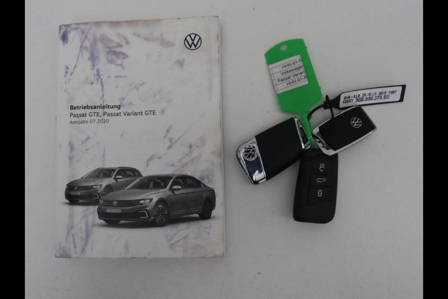 Volkswagen Passat 1.4 TSI GTE | Standkachel | Adaptive cruise | Stoelverwarming | Camera | Matrix LED | Carplay | Side Assist | Massage | PDC | Navigatie | PHEV | Plug In