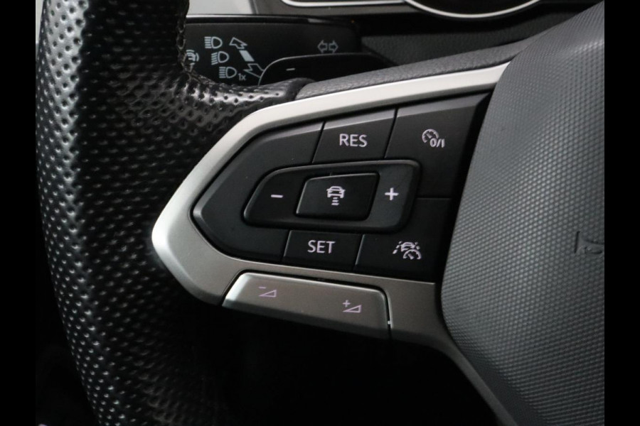 Volkswagen Passat 1.4 TSI GTE | Standkachel | Adaptive cruise | Stoelverwarming | Camera | Matrix LED | Carplay | Side Assist | Massage | PDC | Navigatie | PHEV | Plug In