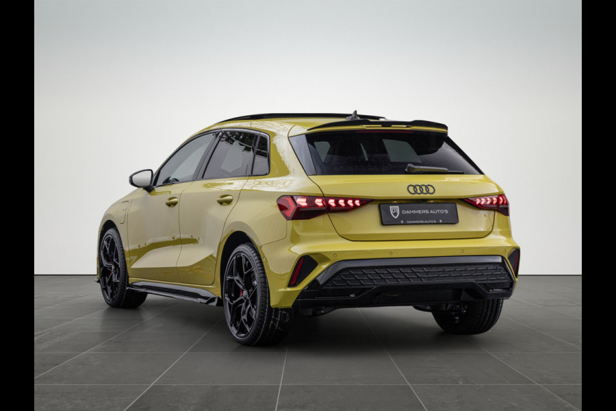 Audi A3 Sportback 45 TFSI-e 272pk Competition Pano S-stoelen S-line LED ACC
