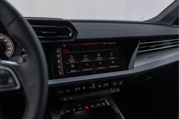 Audi A3 Sportback 45 TFSI-e 272pk Competition Pano S-stoelen S-line LED ACC