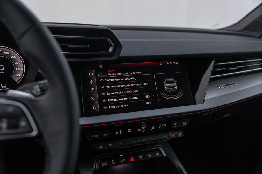 Audi A3 Sportback 45 TFSI-e 272pk Competition Pano S-stoelen S-line LED ACC