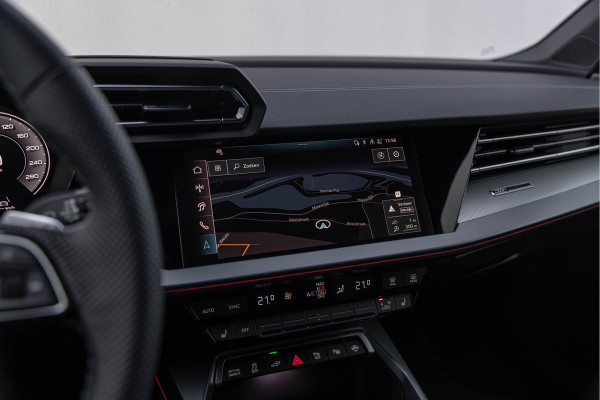 Audi A3 Sportback 45 TFSI-e 272pk Competition Pano S-stoelen S-line LED ACC