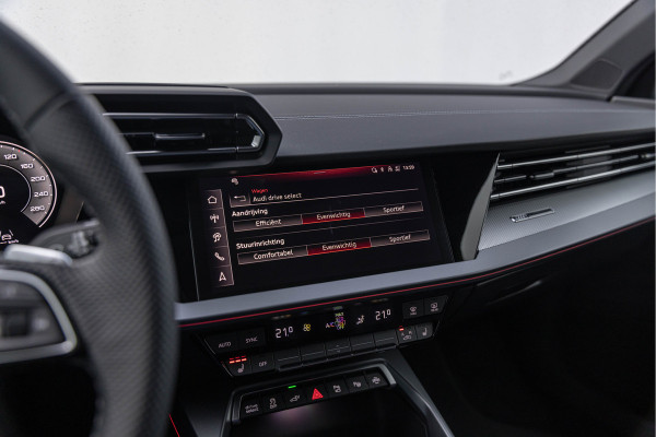 Audi A3 Sportback 45 TFSI-e 272pk Competition Pano S-stoelen S-line LED ACC