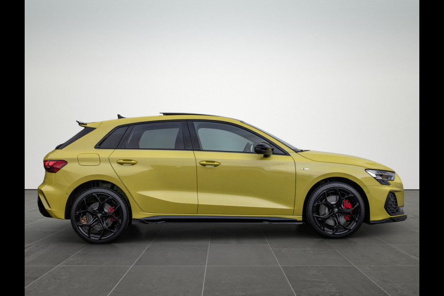 Audi A3 Sportback 45 TFSI-e 272pk Competition Pano S-stoelen S-line LED ACC