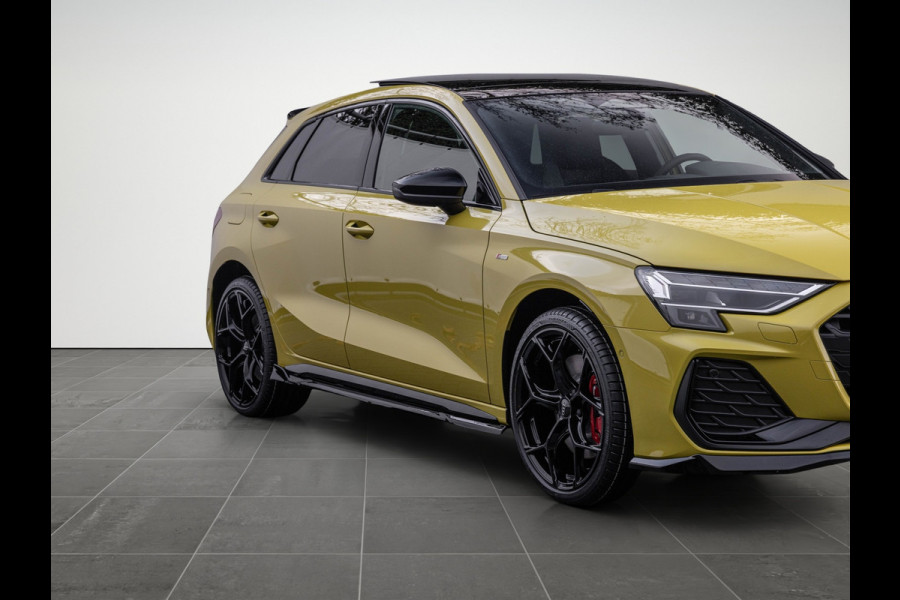 Audi A3 Sportback 45 TFSI-e 272pk Competition Pano S-stoelen S-line LED ACC