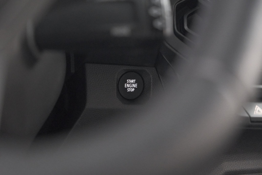 Dacia Duster 1.6 Hybrid 140 Journey | 360 Camera | Pack Winter | Dodehoekdetectie | Apple Carplay