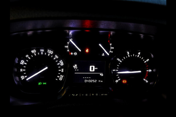 Fiat Scudo 2.0 Diesel 145 L3 Airco_Trekhaak_Camera_Carplay_3 Zit