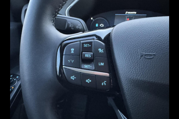 Ford Kuga 2.5 PHEV Titanium 243pk | Adaptive cruise control | Wegklapbare trekhaak | Winter Pack | 2.100kg trekgewicht