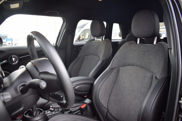 MINI Mini 1.5 Cooper 60 Years Edition | 5 Deurs | Half Leer | Stoelverw. | Apple CarPlay