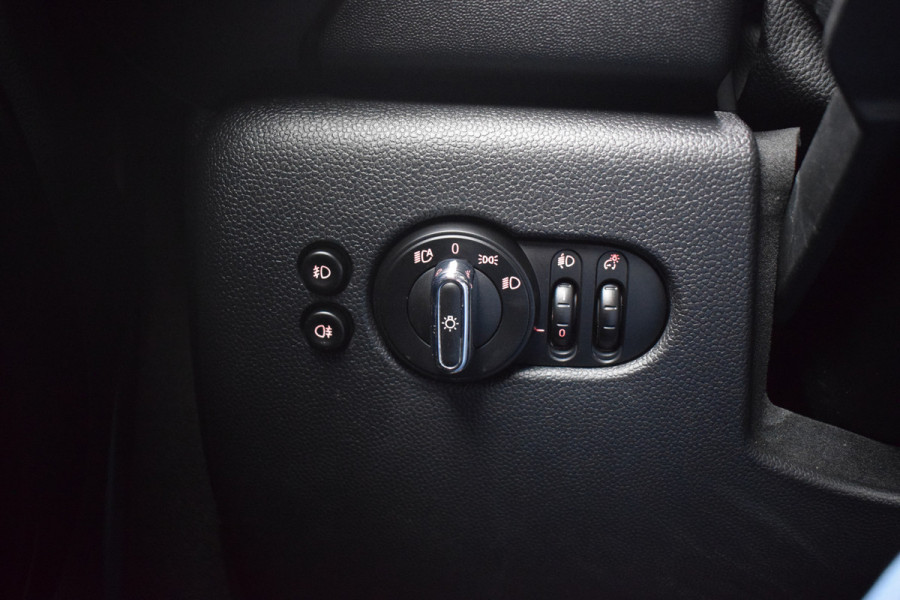 MINI Mini 1.5 Cooper 60 Years Edition | 5 Deurs | Half Leer | Stoelverw. | Apple CarPlay