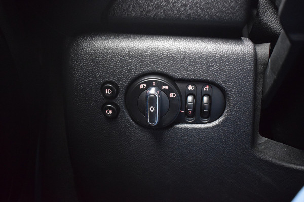 MINI Mini 1.5 Cooper 60 Years Edition | 5 Deurs | Half Leer | Stoelverw. | Apple CarPlay